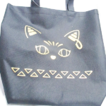 【レビュー】100均 ダイソー【トートバッグ エジプト柄】これエジプト柄というよりも猫柄じゃないの?